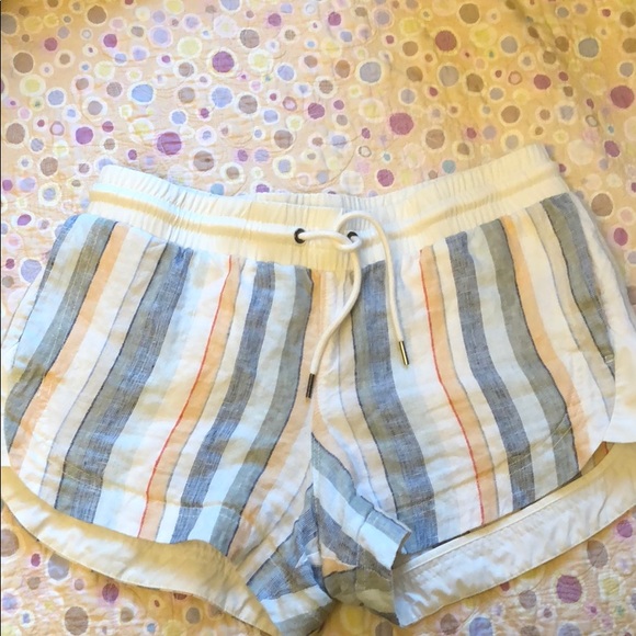 Athleta Pants - Striped athletes shorts